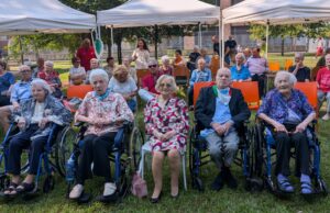 Festa dei Centenari alla Residenza Parco del Sole: celebrate cinque storie che attraversano il secolo
